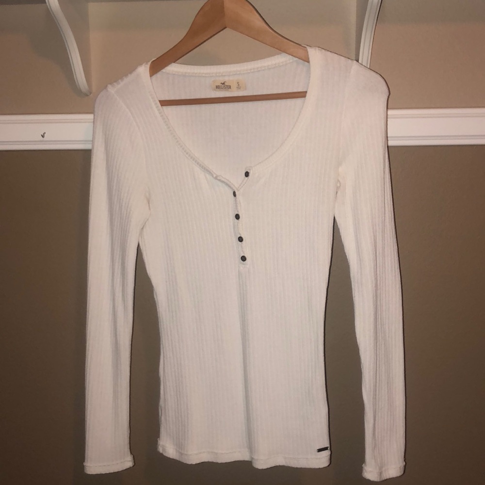 Hollister sweater shirt